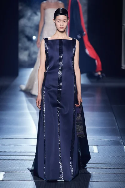 Look 26